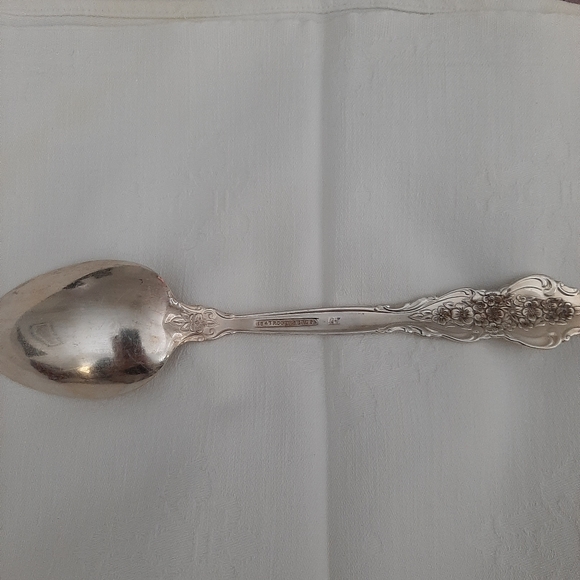 1971 Renaissance (1847 Rogers Bros) Serving Spoon - Picture 3 of 3